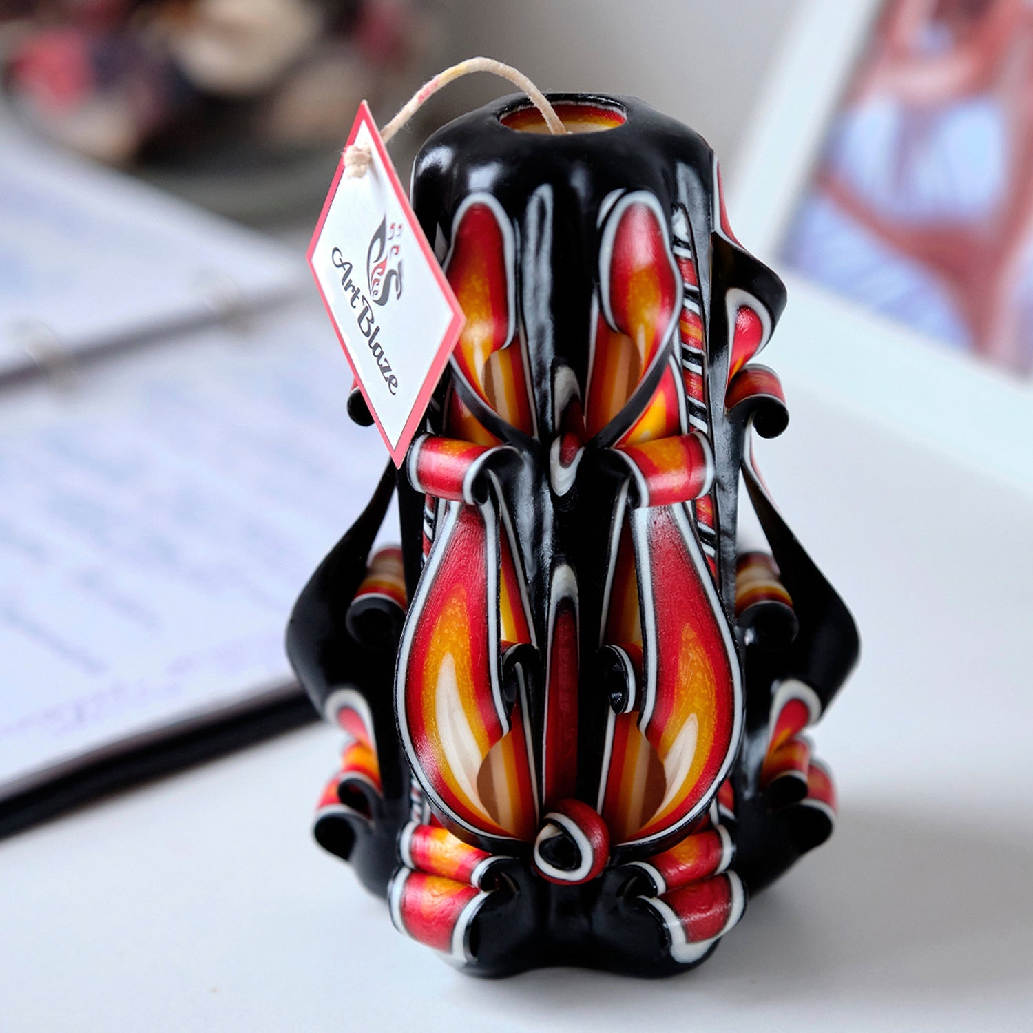 Vela tallada "Llama Ámbar" pequeña