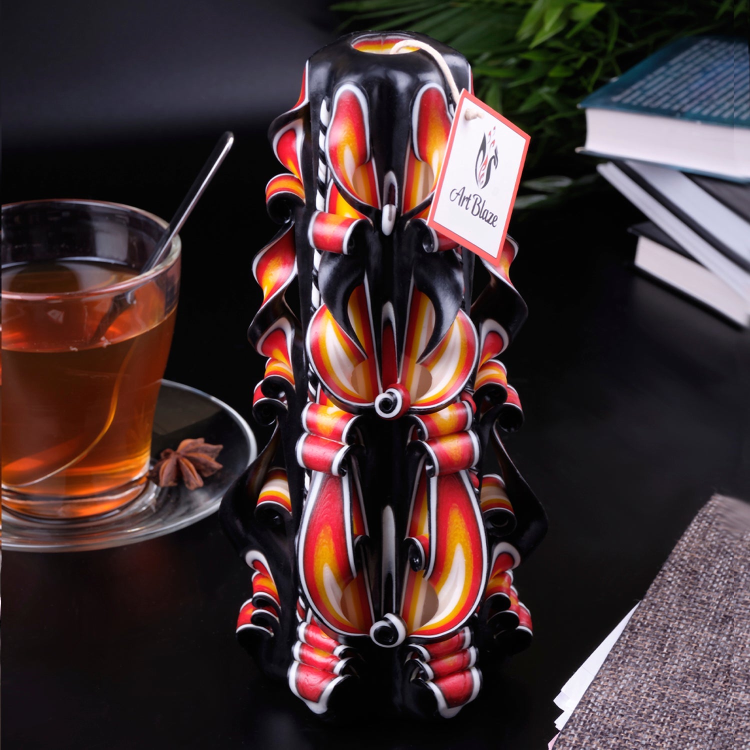 Vela tallada "Llama Ámbar" grande